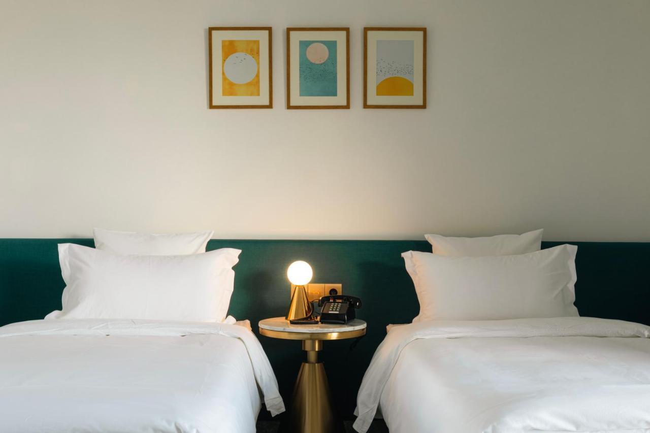 Castor & Pollux Hotel Тбилиси Экстерьер фото