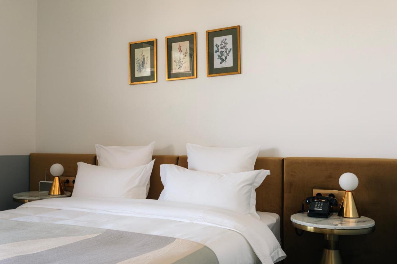 Castor & Pollux Hotel Тбилиси Экстерьер фото
