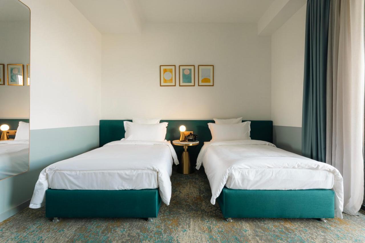 Castor & Pollux Hotel Тбилиси Экстерьер фото
