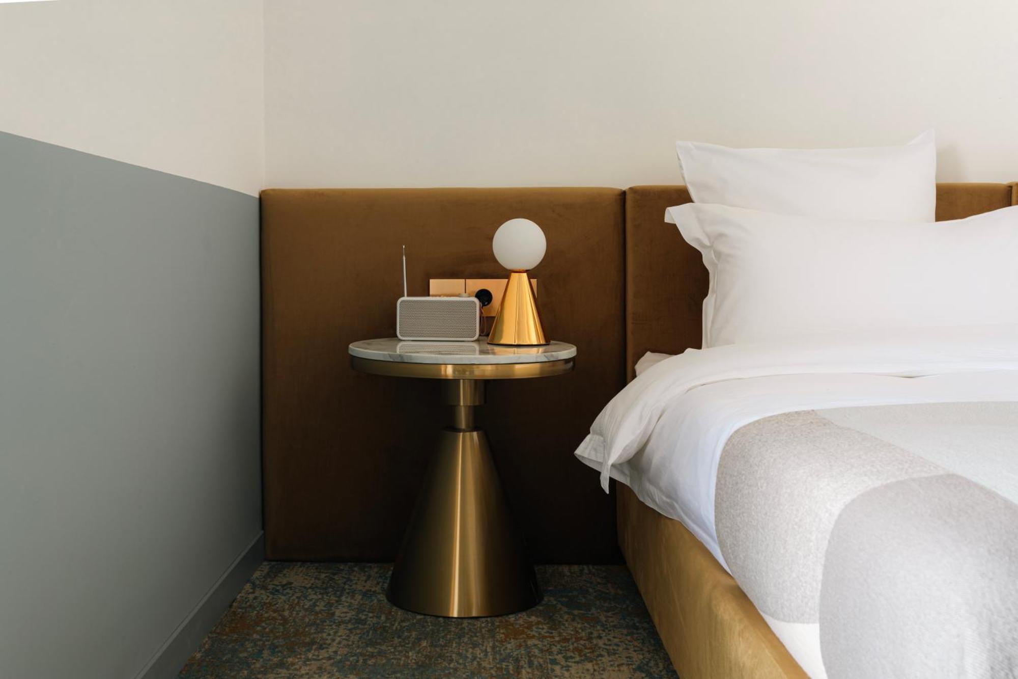 Castor & Pollux Hotel Тбилиси Экстерьер фото
