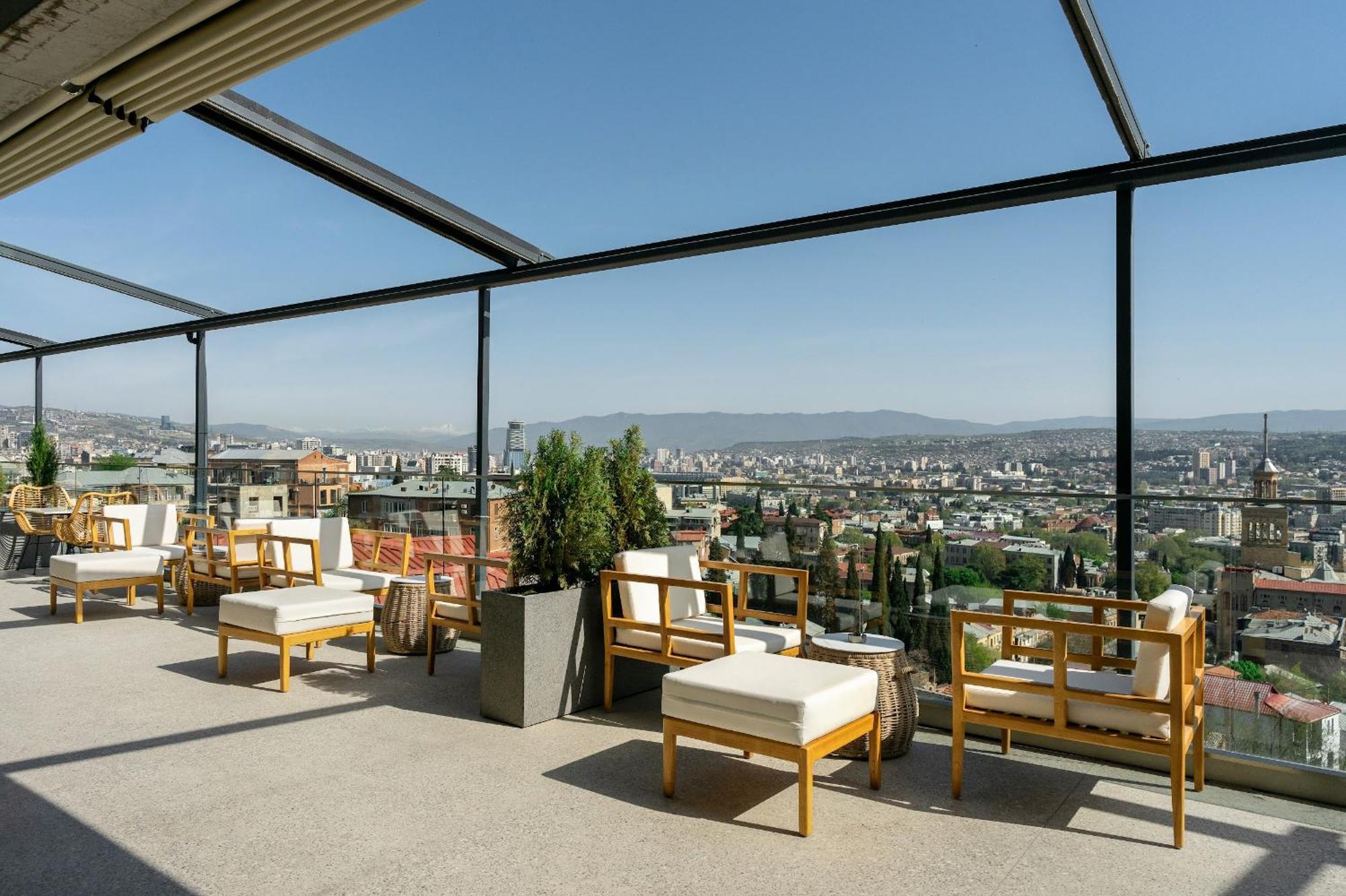 Castor & Pollux Hotel Тбилиси Экстерьер фото