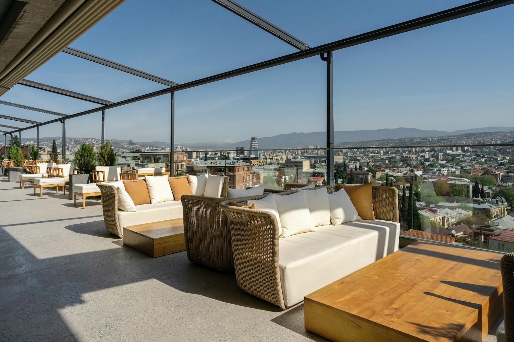Castor & Pollux Hotel Тбилиси Экстерьер фото