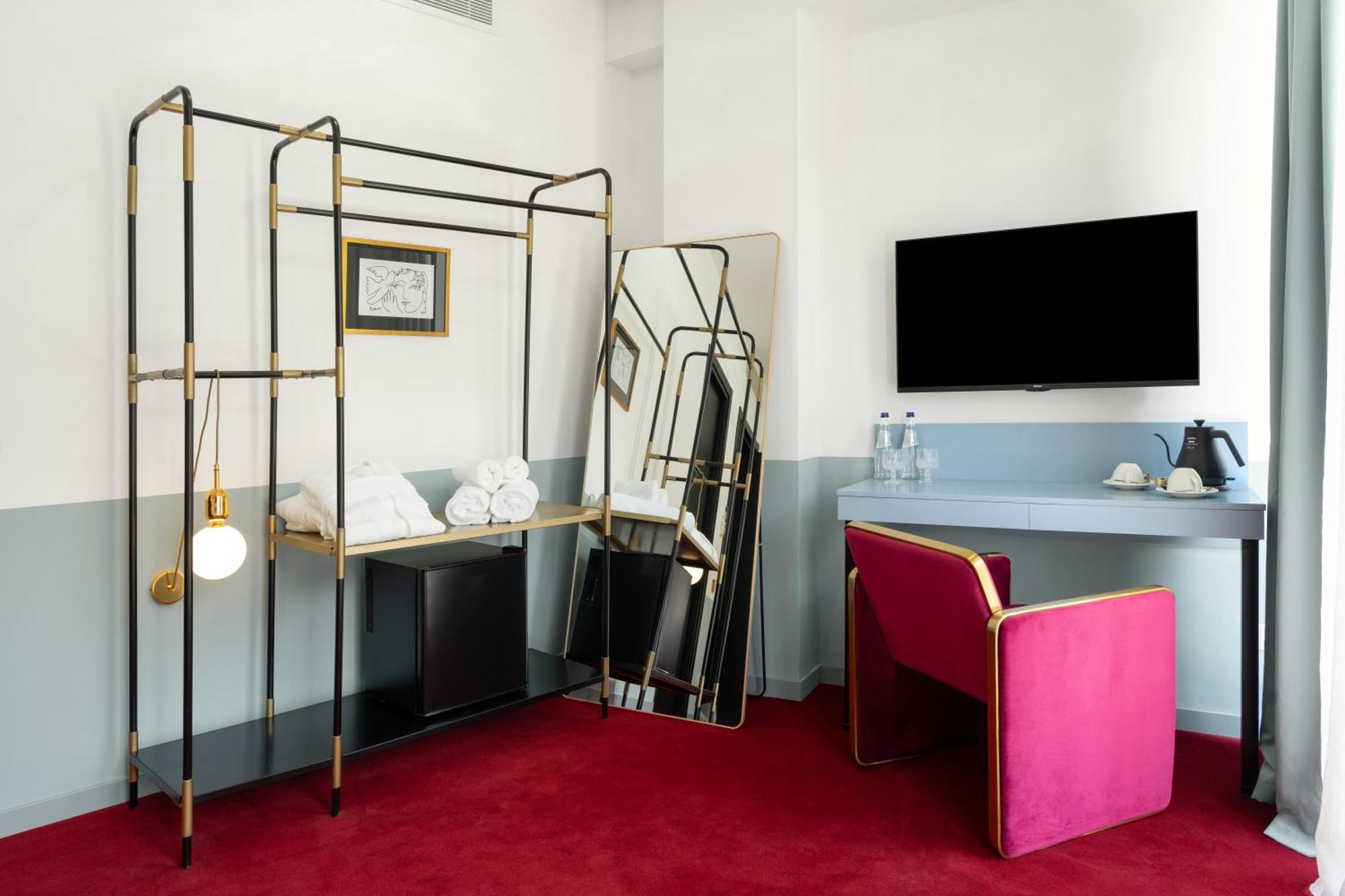 Castor & Pollux Hotel Тбилиси Экстерьер фото