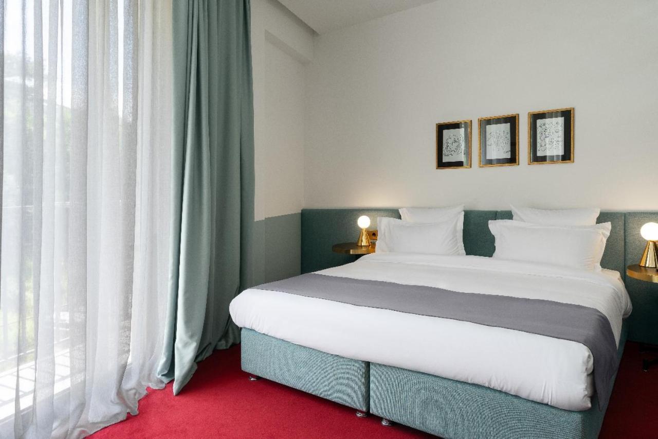 Castor & Pollux Hotel Тбилиси Экстерьер фото